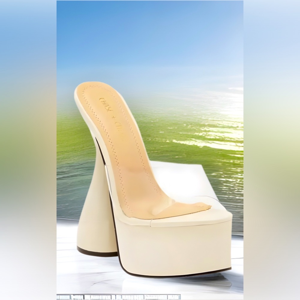 👠 NIB Sculpted Platform Sandals 👠